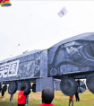 《暗区突围》20米战神头风筝制霸潍坊天空
